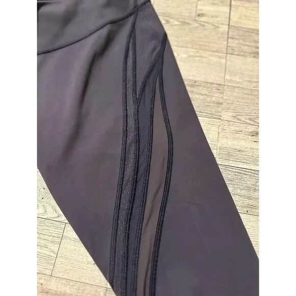 Lululemon Crop Yoga Pants Gray Size‎ 6 - Picture 6 of 6
